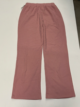 Load image into Gallery viewer, Comfrt Pants Size Large
