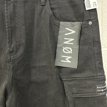 Load image into Gallery viewer, Shorts Size 36
