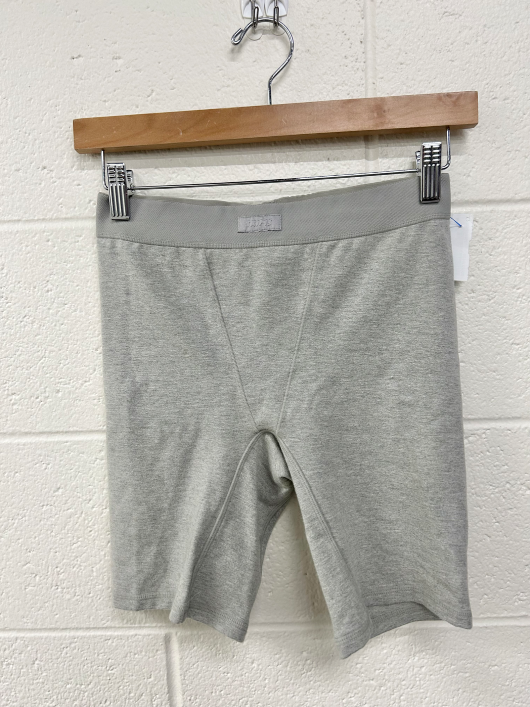 Skims Shorts Size Small
