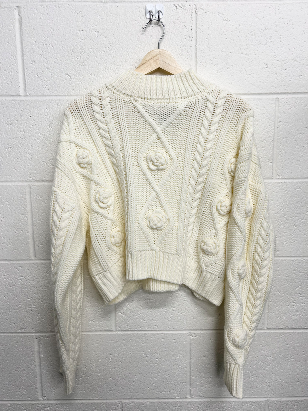 Forever 21 Sweater Size Medium