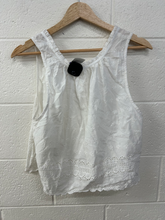 Load image into Gallery viewer, Free People Tank Top Size Small
