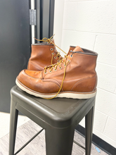 Load image into Gallery viewer, Red Wing Boots Boots Mens 13
