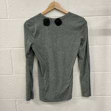 Load image into Gallery viewer, Nike Athletic Top Size Small

