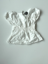 Load image into Gallery viewer, Brandy Melville T-Shirt Size Small
