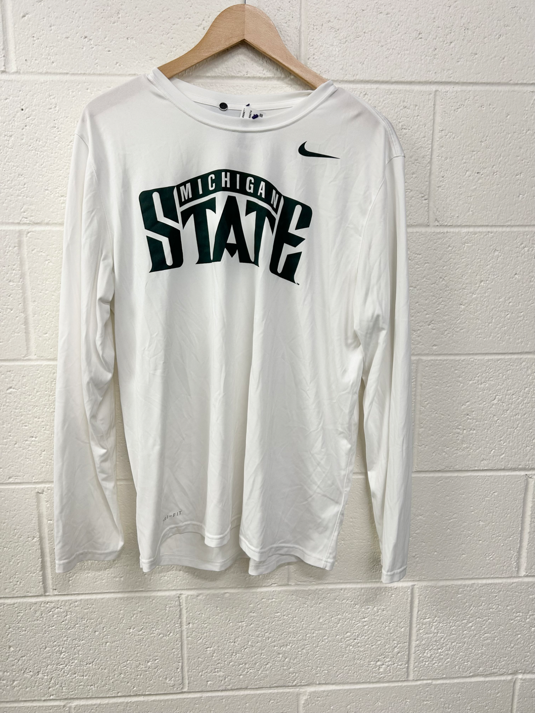 Nike Athletic Top Size Large