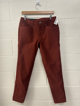 Load image into Gallery viewer, Lululemon Athletic Pants Size 11/12 (31)
