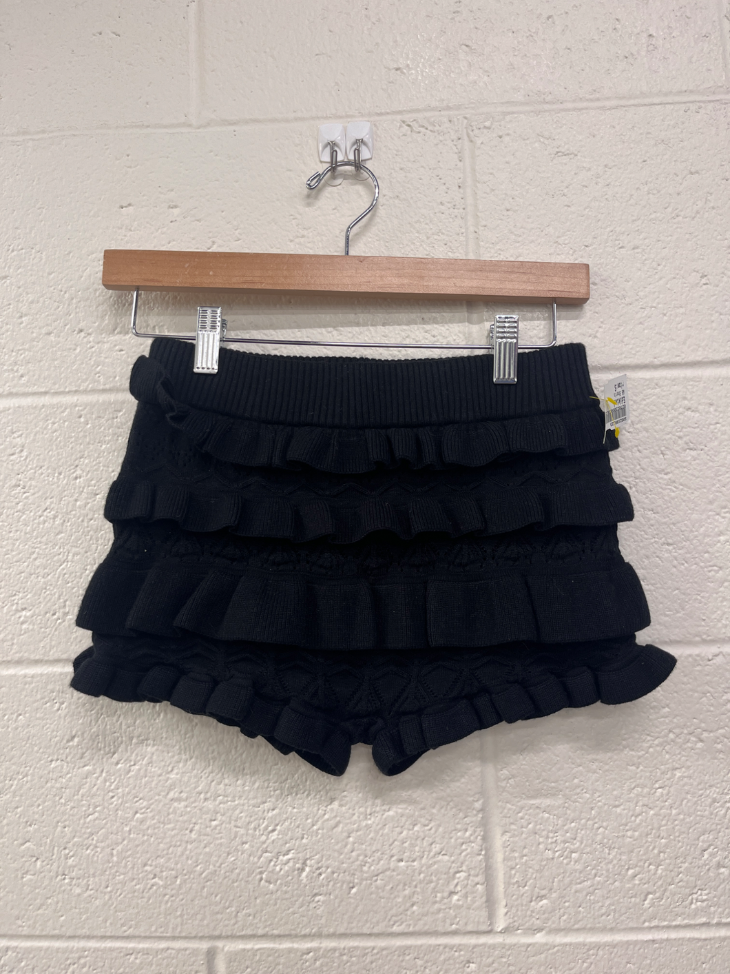 Edikted Shorts Size Small