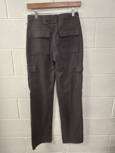 Load image into Gallery viewer, White Fox Pants Size Extra Small
