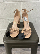Load image into Gallery viewer, Kate Spade Dress Shoes Womens 10
