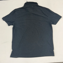Load image into Gallery viewer, Vuori Athletic Top Size Large
