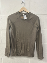 Load image into Gallery viewer, Golden Athletic Top Size Small
