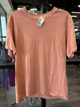 Load image into Gallery viewer, Iets Frans T-shirt Size Medium
