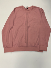 Load image into Gallery viewer, Comfrt Sweatshirt Size Large
