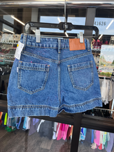 Load image into Gallery viewer, Princess Polly Shorts Size Extra Small
