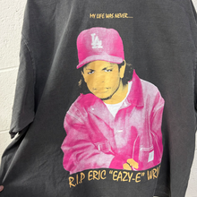 Load image into Gallery viewer, T-shirt Size Large
