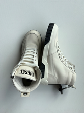 Load image into Gallery viewer, Diesel Casual Shoes Mens 7.5

