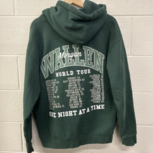 Load image into Gallery viewer, Sweatshirt Size Large
