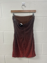 Load image into Gallery viewer, Oh Polly Dress Size Medium
