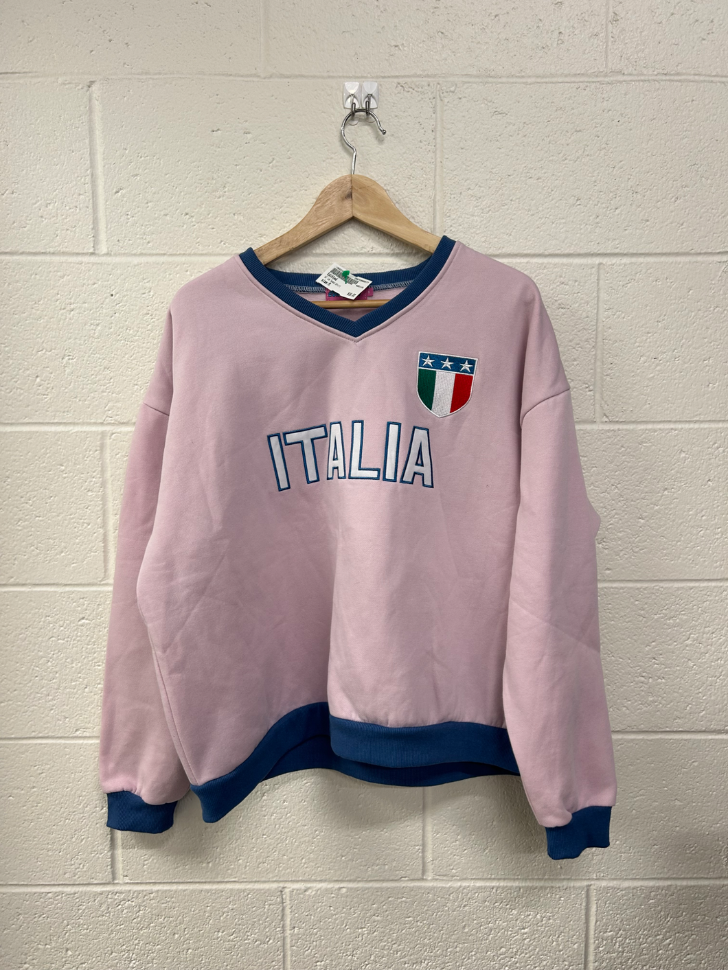Edikted Sweatshirt Size Medium