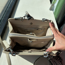 Load image into Gallery viewer, Steve Madden Purse

