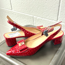 Load image into Gallery viewer, Dress Shoes Womens 8
