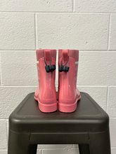 Load image into Gallery viewer, Coach Boots Womens 7
