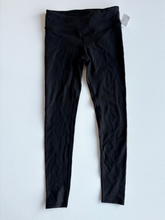 Load image into Gallery viewer, Alo Athletic Pants Size Medium
