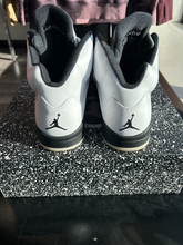 Load image into Gallery viewer, Jordan Mens Athletic Shoes Mens 13
