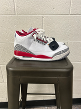 Load image into Gallery viewer, Air Jordan Casual Shoes Mens 9
