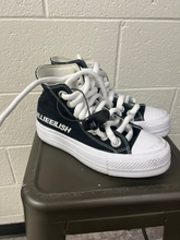 Load image into Gallery viewer, Converse Shoes Womens Athletic Shoes Womens 7.5
