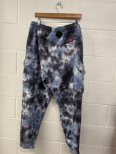 Load image into Gallery viewer, Nike Pants Size XXL
