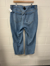 Load image into Gallery viewer, Abercrombie &amp; Fitch Denim Size 15/16 (34)
