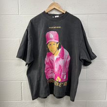 Load image into Gallery viewer, T-shirt Size Large
