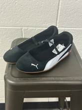 Load image into Gallery viewer, Puma Casual Shoes Womens 8.5

