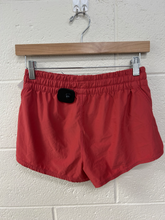 Load image into Gallery viewer, Vuori Athletic Shorts Size Extra Small
