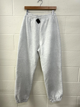 Load image into Gallery viewer, Comfrt Pants Size 11/12 (31)
