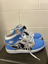 Load image into Gallery viewer, Jordan Womens Athletic Shoes Womens 8
