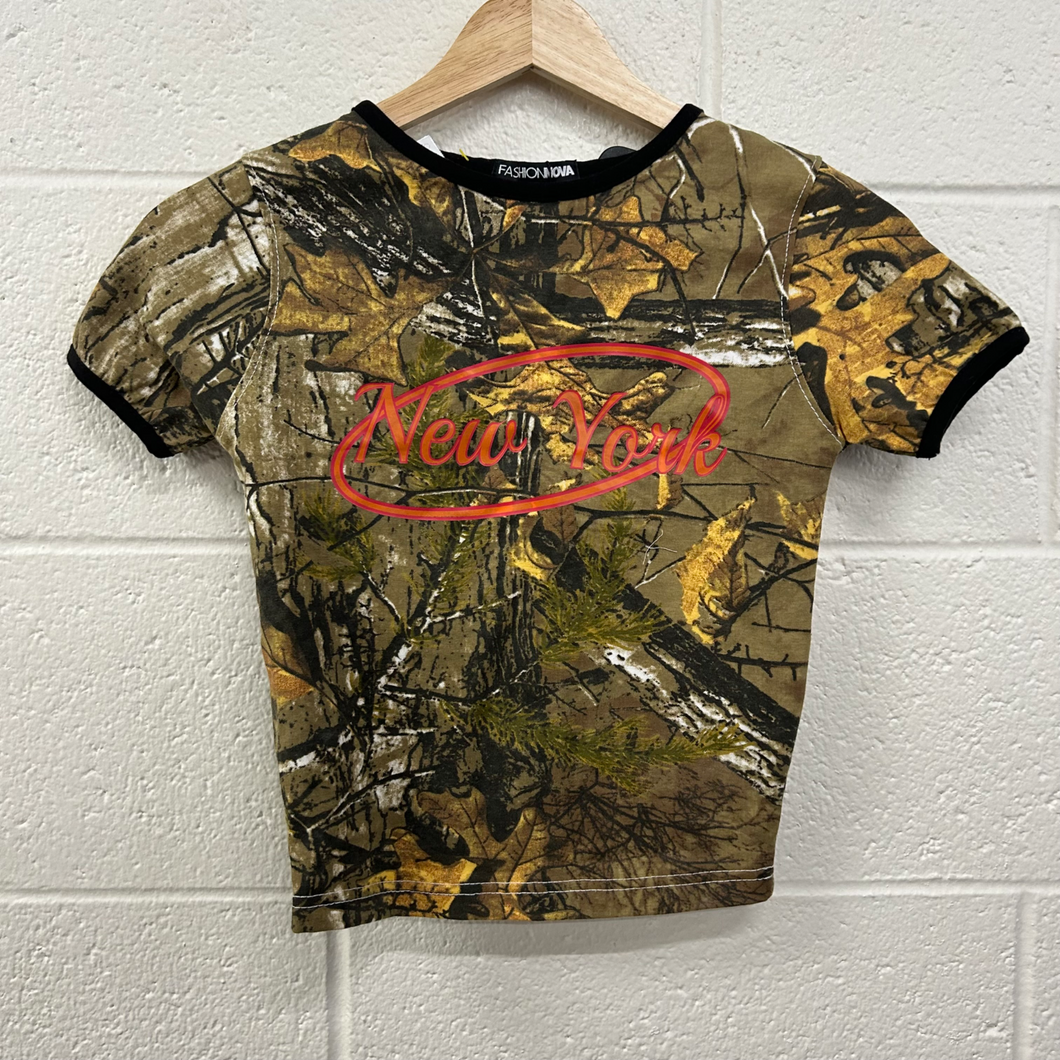 Fashion Nova T-Shirt Size Extra Small