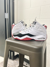 Load image into Gallery viewer, Air Jordan Mens Athletic Shoes Mens 8
