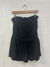 Load image into Gallery viewer, Garage Dress Size Extra Large

