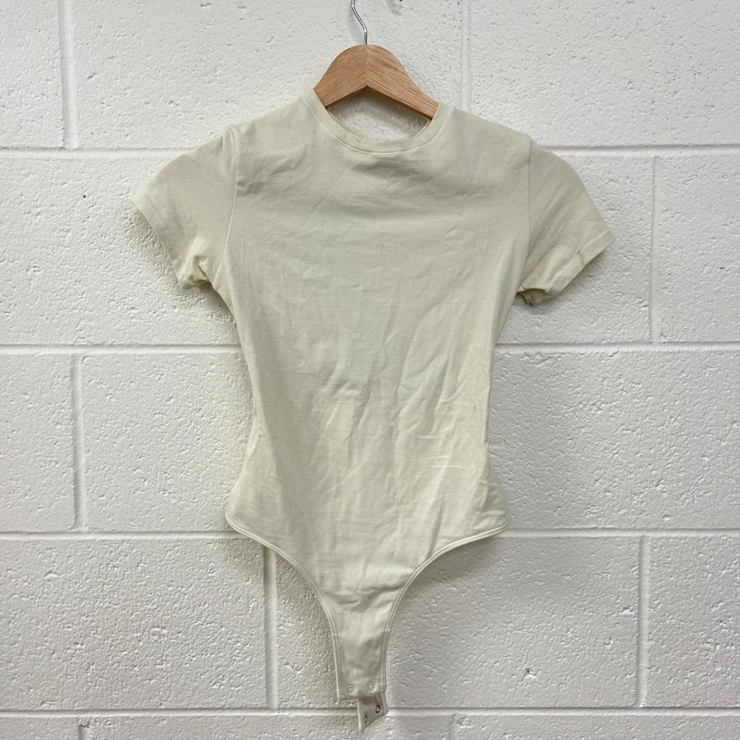 Skims Short Sleeve Top Size Extra Small