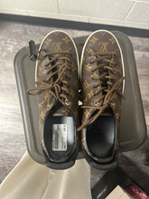 Load image into Gallery viewer, Casual Shoes Mens 7
