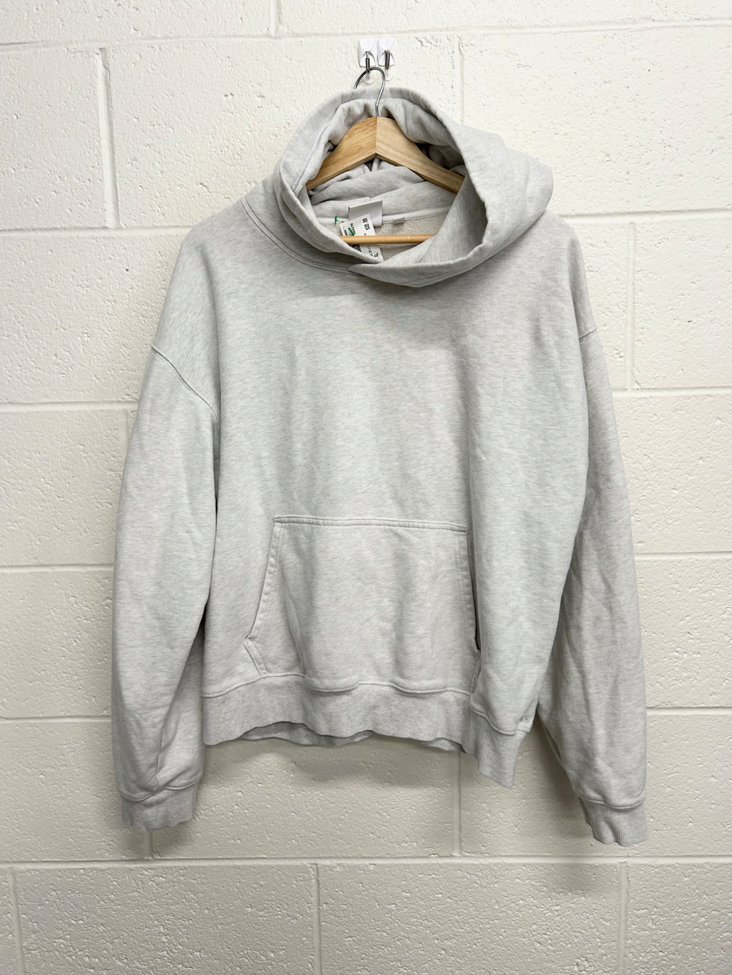 Tna Sweatshirt Size Extra Large