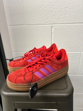 Load image into Gallery viewer, Adidas Casual Shoes Womens 10

