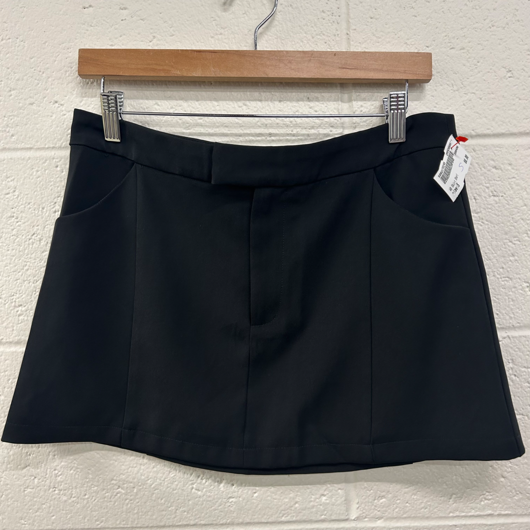 Short Skirt Size Small