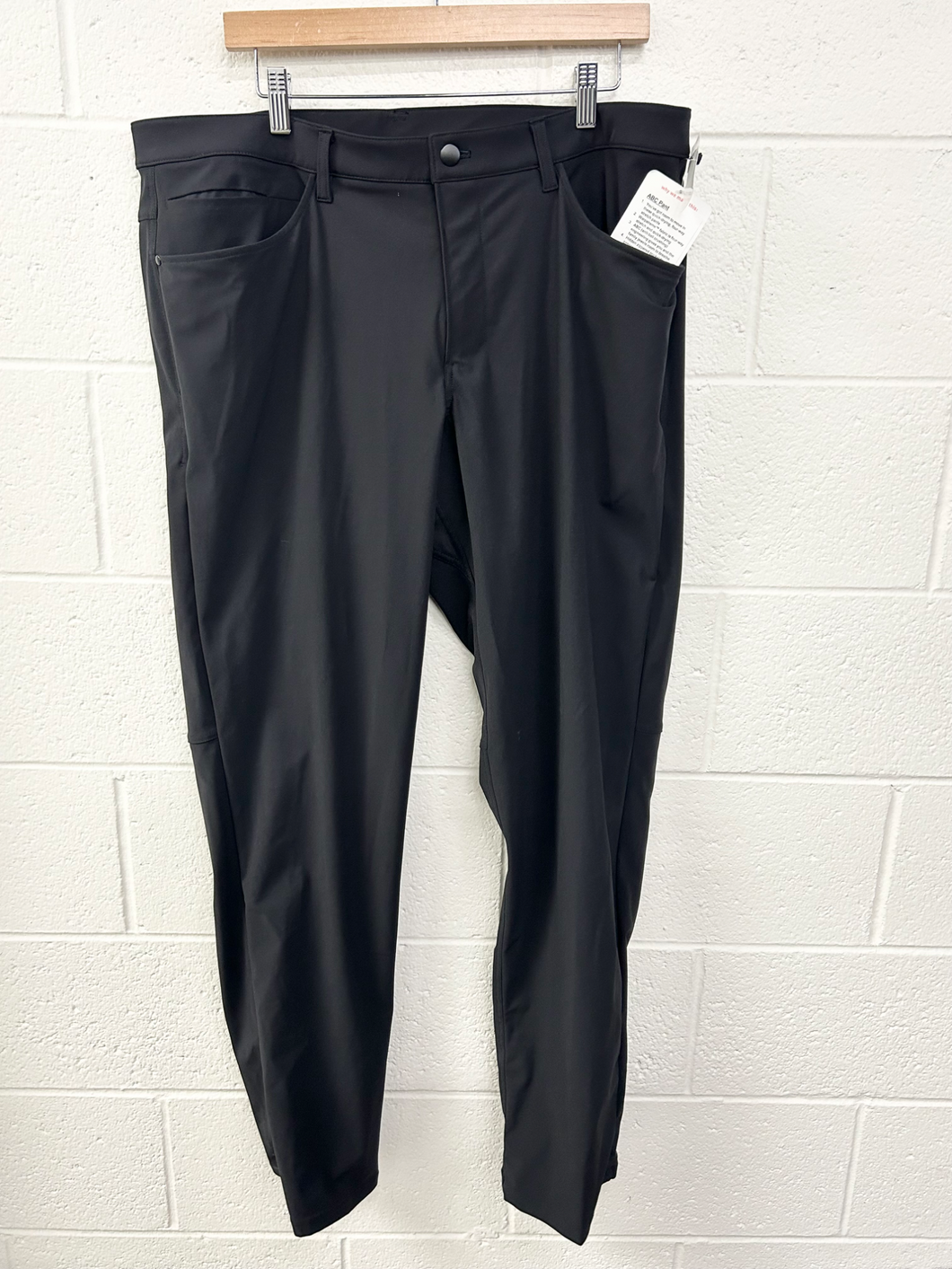 Lulu Lemon Athletic Pants Size Extra Large