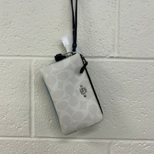 Load image into Gallery viewer, Coach Purse

