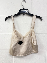 Load image into Gallery viewer, Abercrombie &amp; Fitch Tank Top Size Medium
