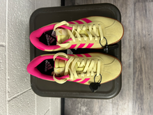 Load image into Gallery viewer, Adidas Womens Athletic Shoes Womens 6.5
