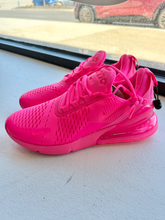 Load image into Gallery viewer, Nike Womens Athletic Shoes Womens 10
